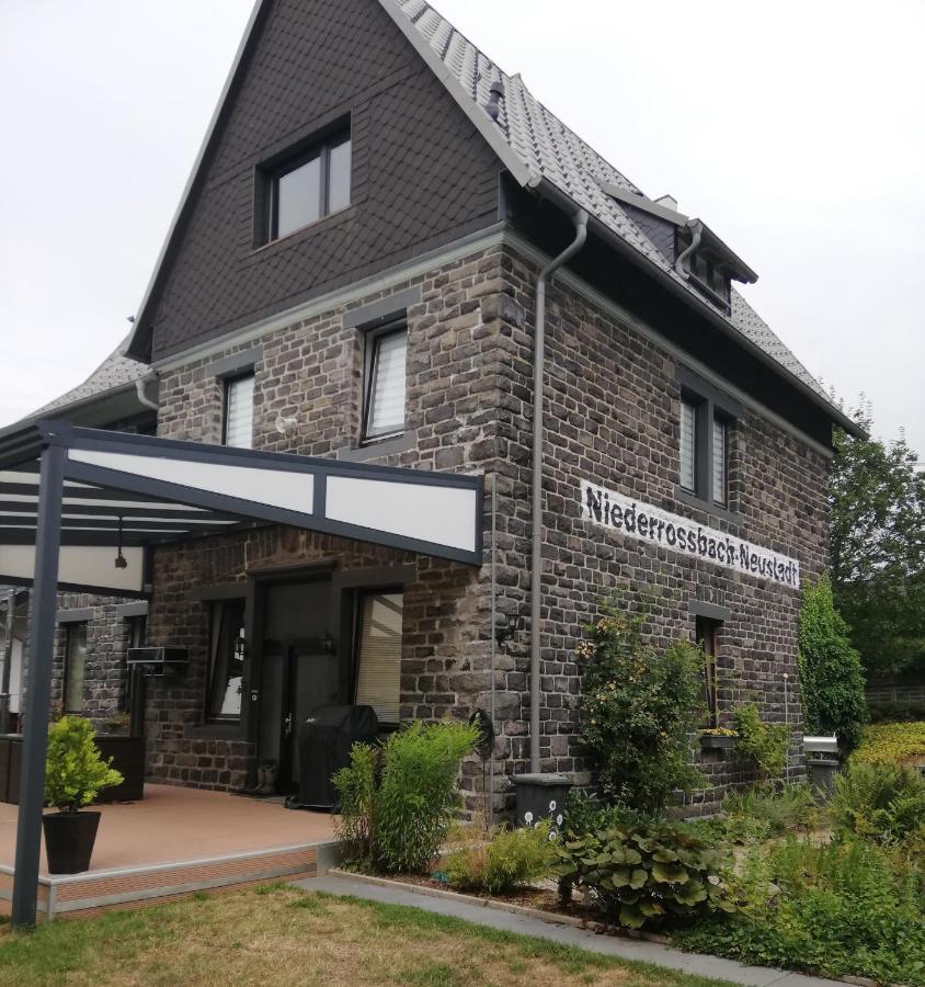 Im Alten Bahnhof Niederrossbach